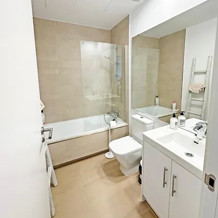 Apartment Modern With Year-round Open Pool Manilva