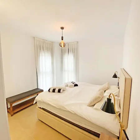 Modern With Year-round Open Pool Apartment Manilva
