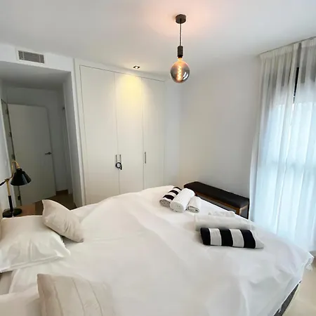 Apartment Modern With Year-round Open Pool