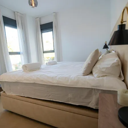 Apartment Modern With Year-round Open Pool Manilva