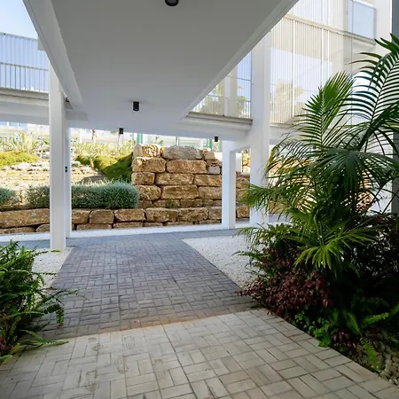 Apartment Modern With Year-round Open Pool Manilva