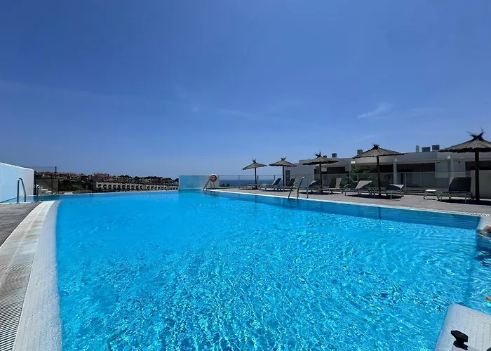 Apartman Modern With Year-round Open Pool Manilva
