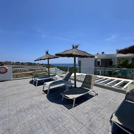 Apartment Modern With Year-round Open Pool Manilva